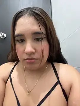 Freechat melyescobar on StripChat