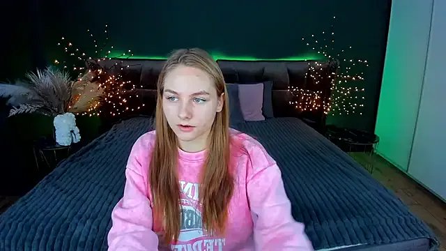 Freechat MilaAddams on StripChat