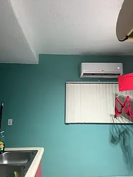 Freechat MyHoneyFrida on StripChat