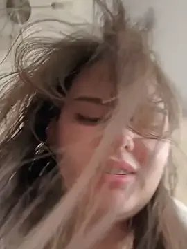 Freechat NikaMur on StripChat