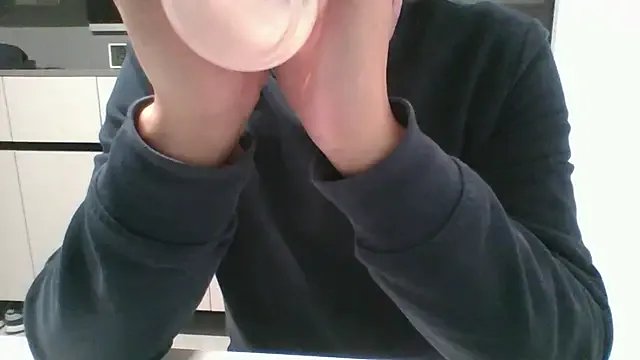 Freechat nole_china7 on StripChat