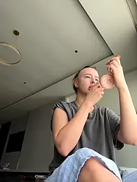 Freechat Nura_n_Sarah on StripChat