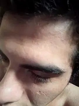 Freechat Ortiz3404 on StripChat