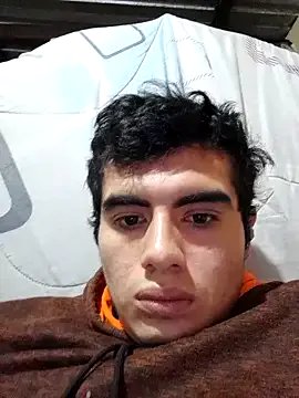 Freechat Ortiz3404 on StripChat