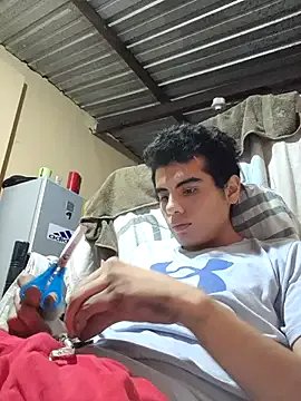 Freechat Ortiz3404 on StripChat