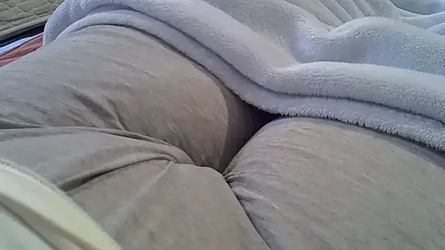 Freechat perescam on StripChat