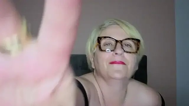 Freechat Pumabionda on StripChat