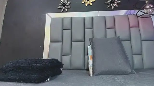 Freechat Roxana_gomez on StripChat