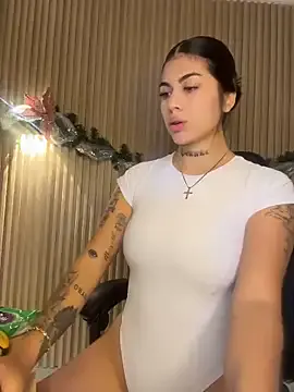 Sarasanders_4 on StripChat