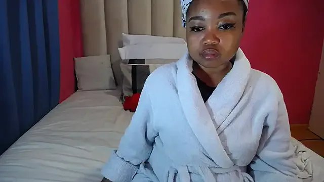 Freechat SEXYASSTINAXXX on StripChat