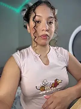 Freechat Shara_dreams on StripChat