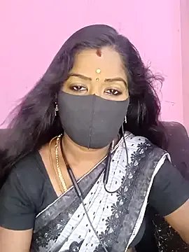 Freechat tamilammukuttyy on StripChat