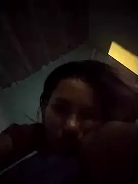 Freechat thasmyni on StripChat