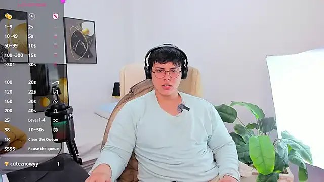 Freechat Thom_Ohtani on StripChat