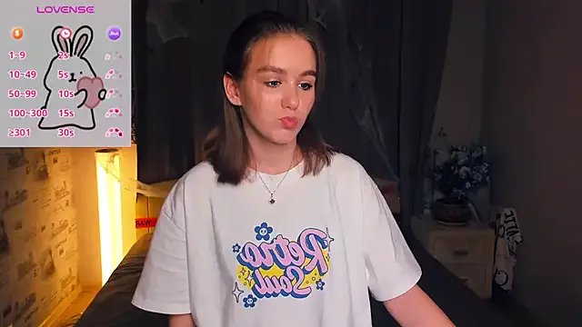 Freechat TienKnous on StripChat