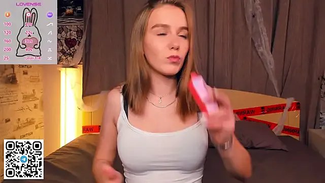 Freechat TienKnous on StripChat