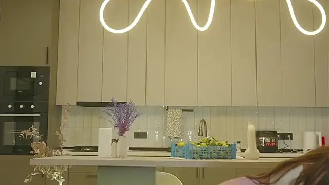 Freechat whisper_of_love on StripChat