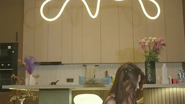 Freechat whisper_of_love on StripChat