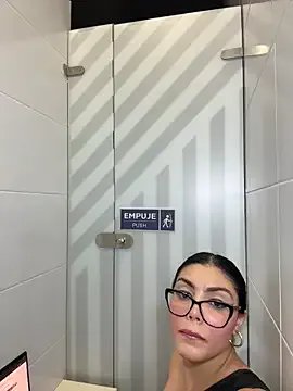 Group zui_lu on StripChat